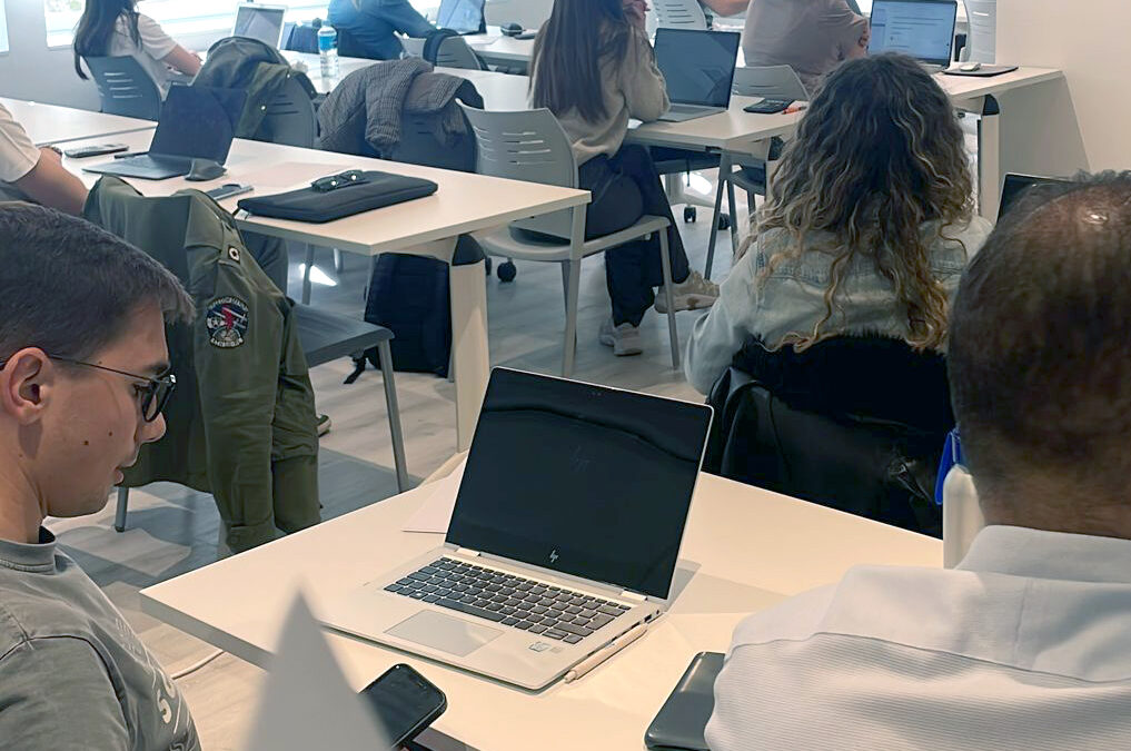 El Colegio de Mediadores de Seguros de Valencia celebra el examen final del Bloque 2