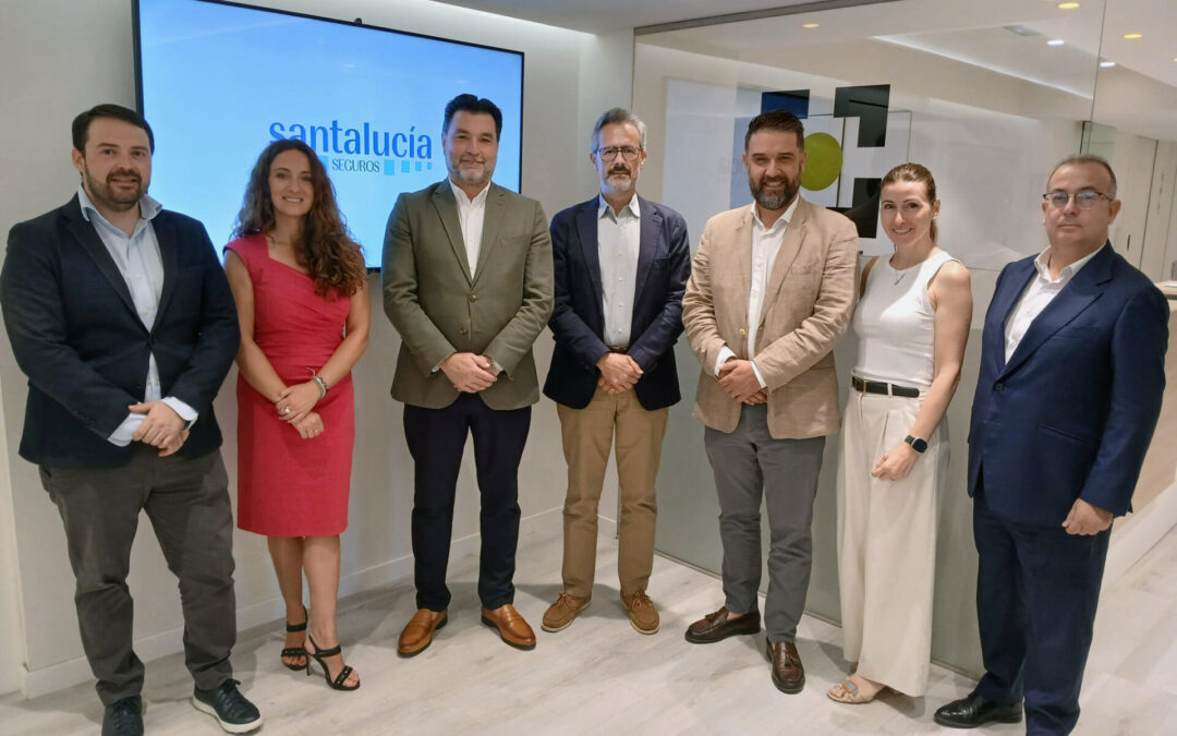 SANTALUCÍA refuerza su apuesta por la mediación profesional renovando su Convenio con el Colegio Profesional de Mediadores de Seguros de Valencia